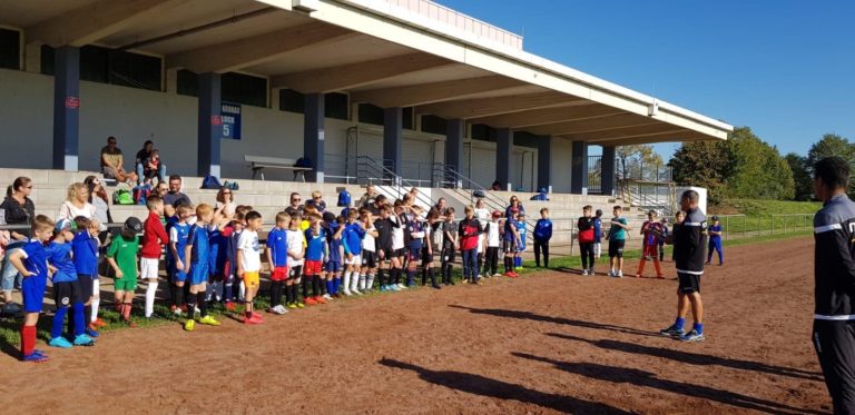 KSC Fußball-Camp auf dem Kronauer Sportgelände